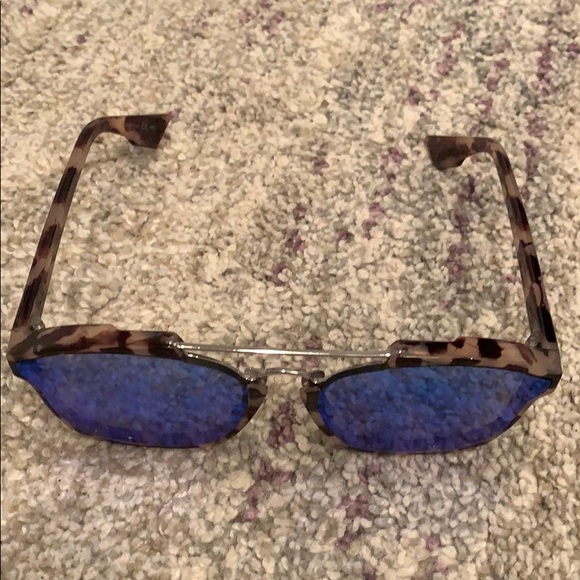 Blue QUAY glasses